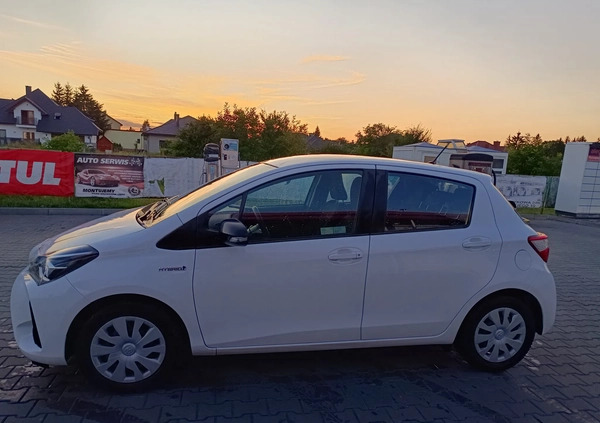 Toyota Yaris cena 55000 przebieg: 120000, rok produkcji 2018 z Chełm małe 781